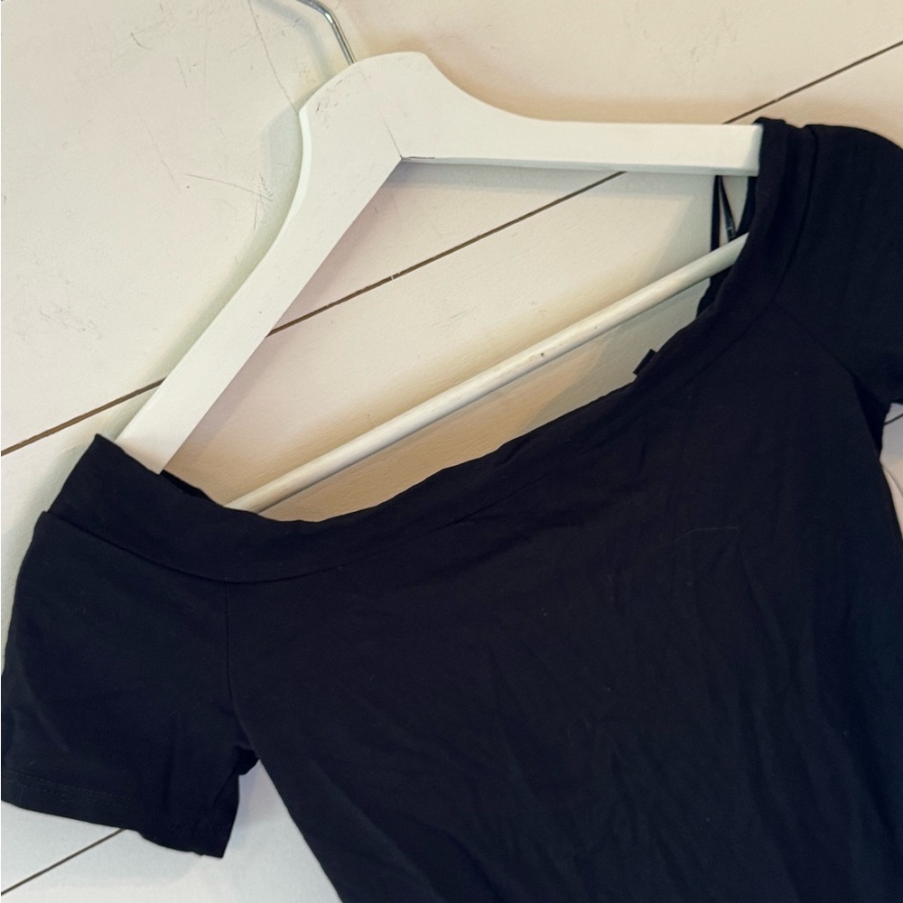 NWT Back Again Black Backless Off-the-Shoulder Bodysuit Size XS - Picture 5 of 11